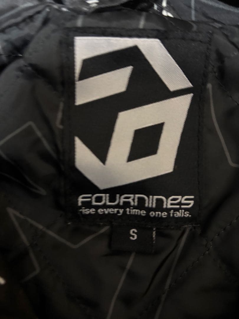 スノーボードウェアセット&手袋付き