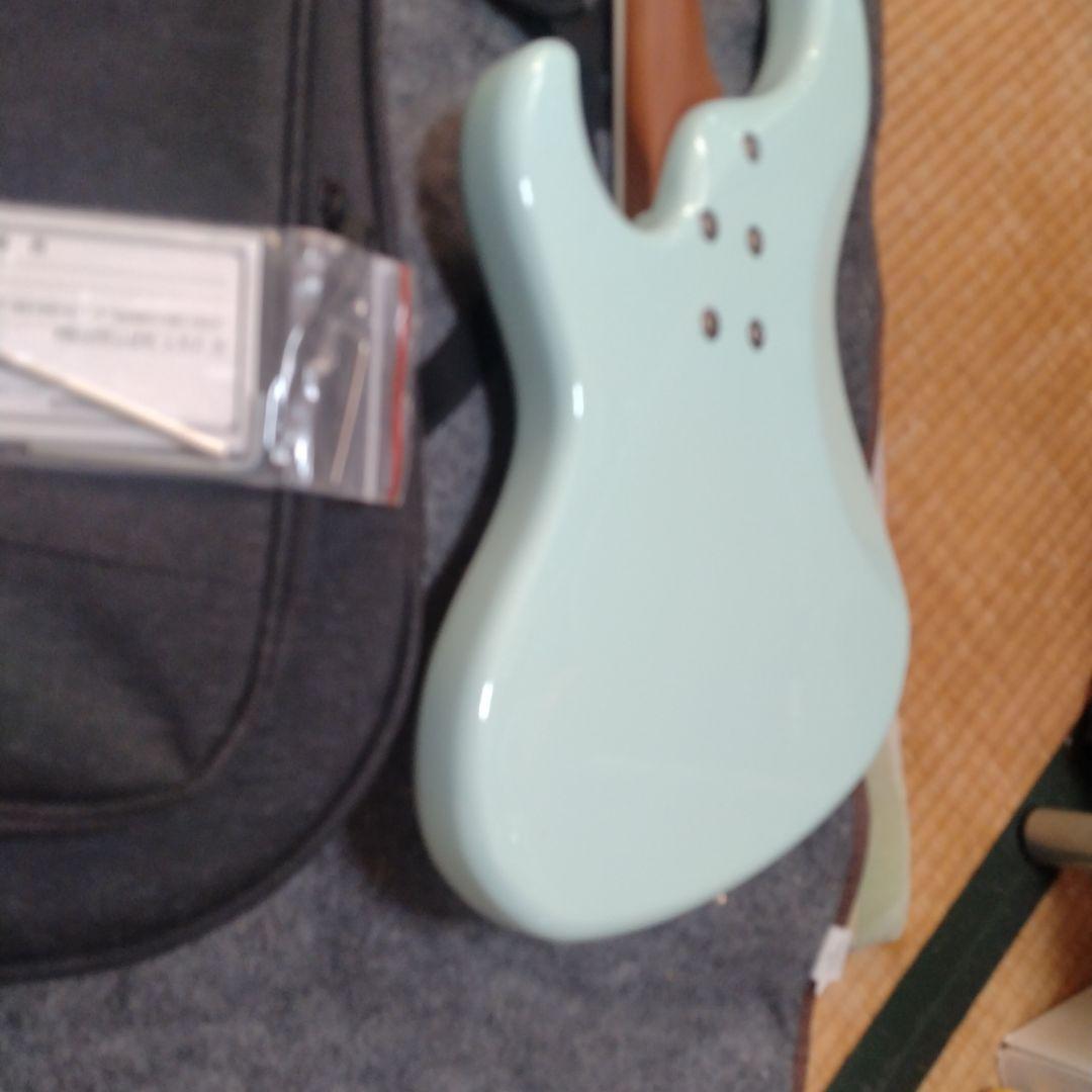 専用出品美品Ryoga VAL-BASS　エレキベース