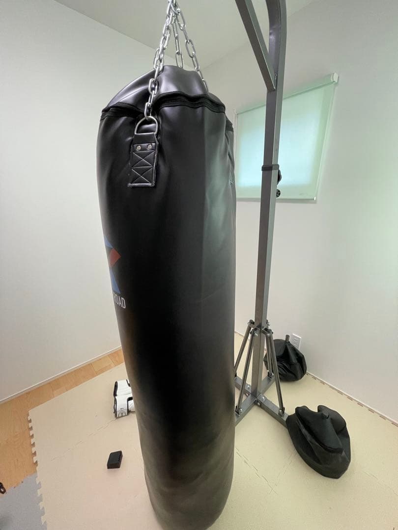 サンドバッグスタンド