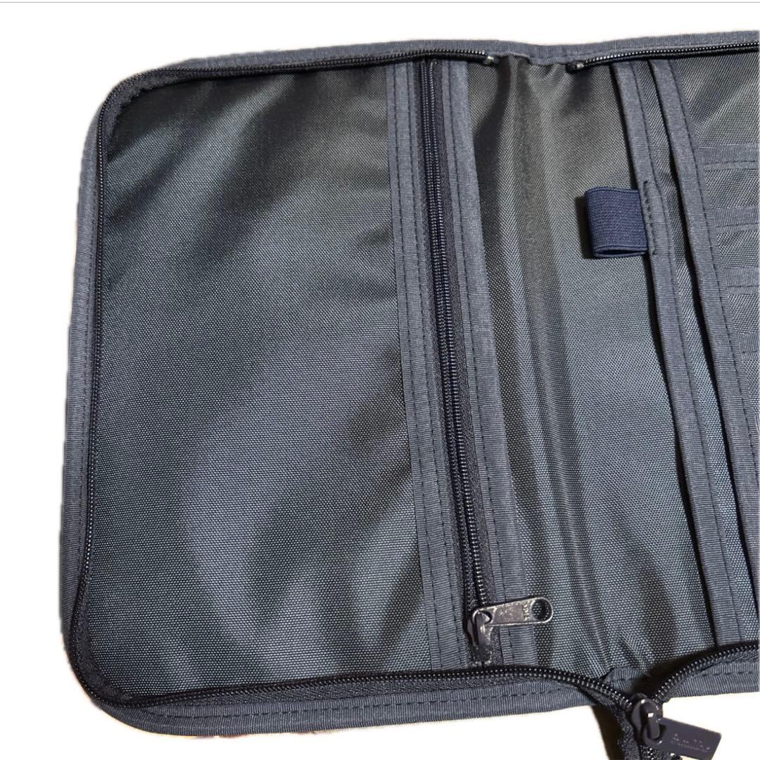 美品　familiar 母子手帳ケース002 ネイビー 青　リバティ　花柄　完売