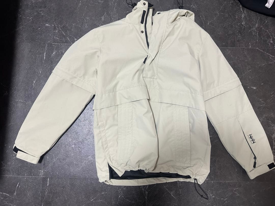 NINTHREE スノーボードウェア