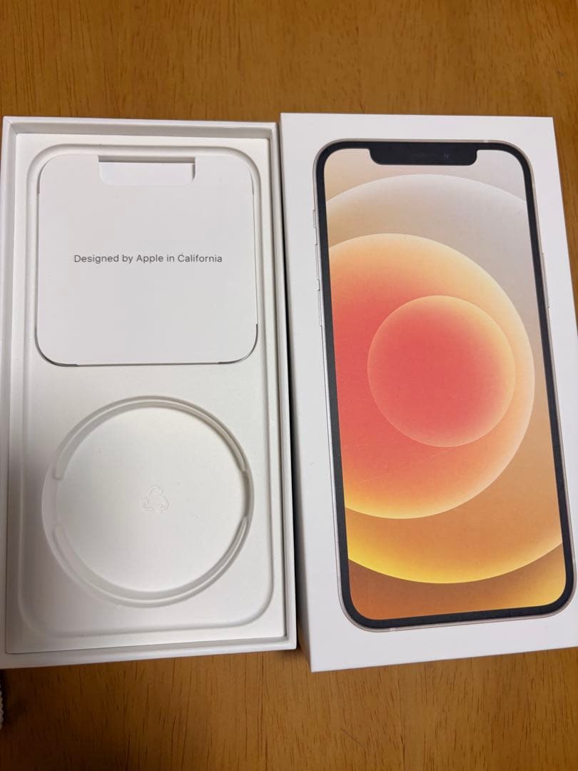 iPhone SE3 本体 64GB SIMフリー 79% 画面割れなし