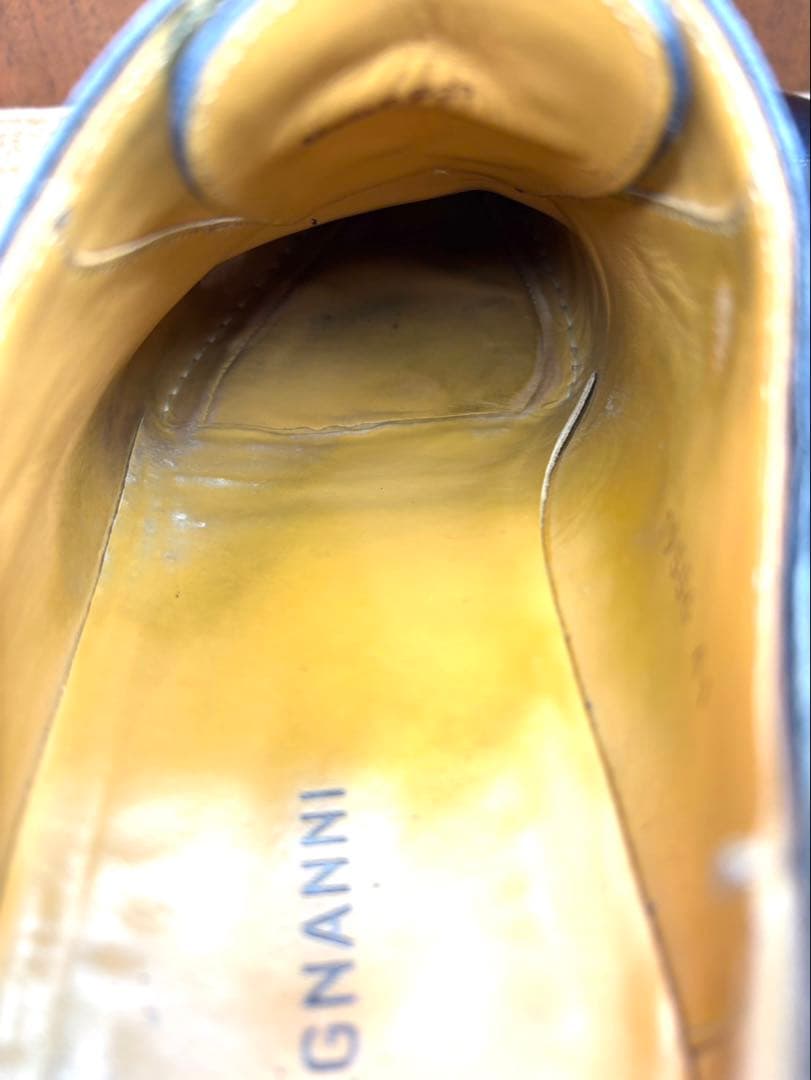 美品MAGNANNI マグナーニEU41(26) ストレートチップ鏡面磨