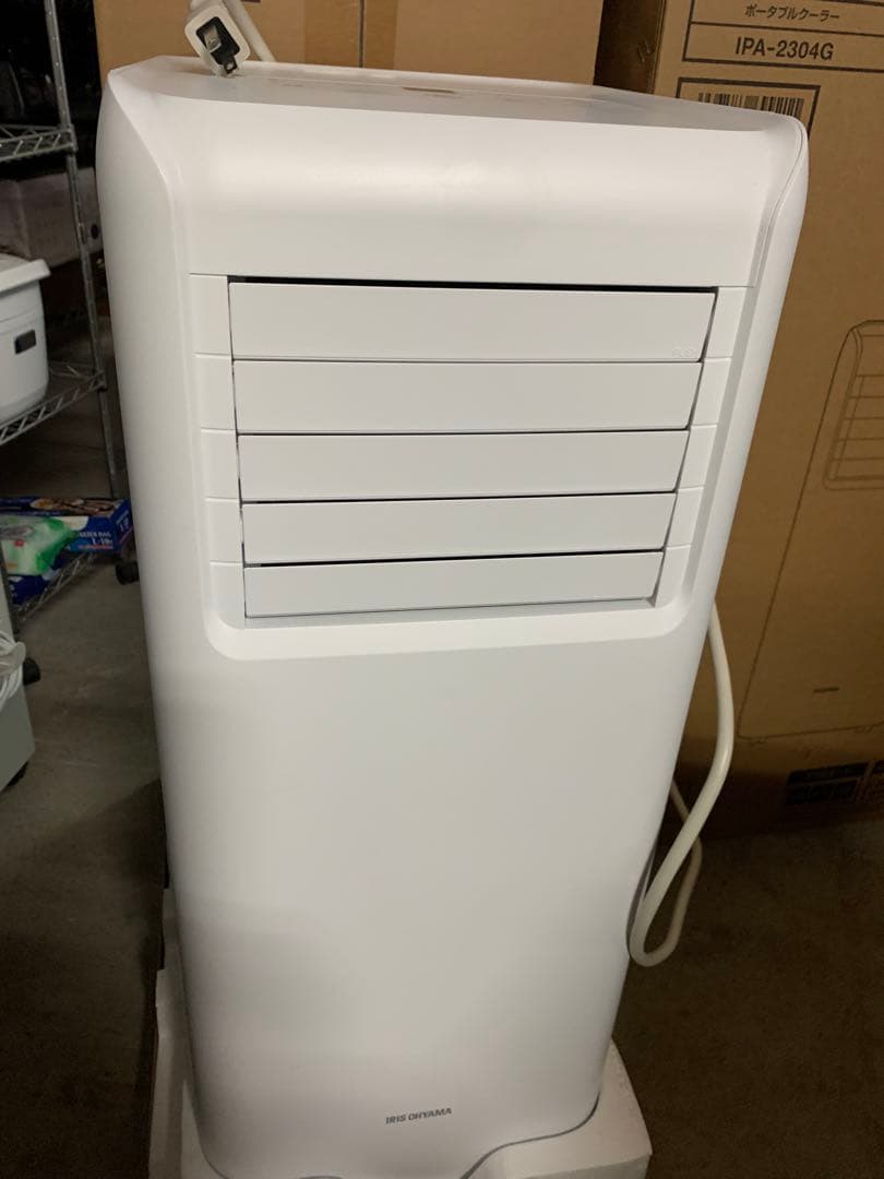 美品ポータブルクーラーIPA-2304G 2024年製