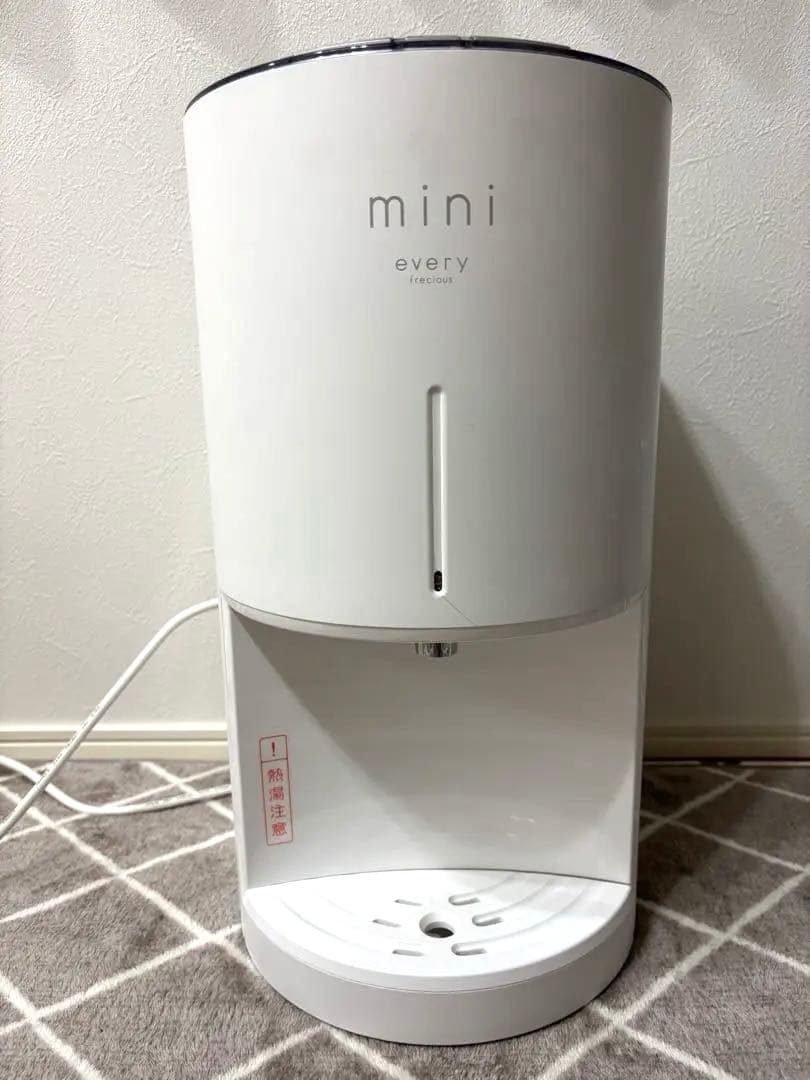 every freciou miniウォーターサーバー　カートリッジ2本付き