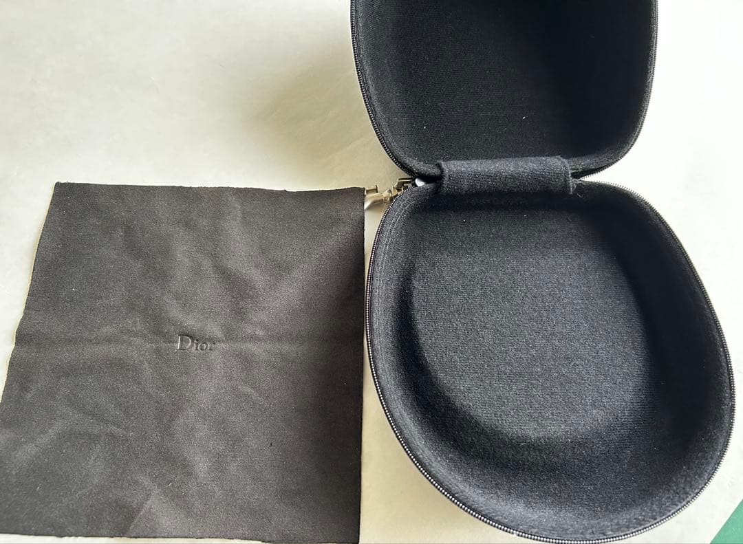 <値下げしました>Dior Y2K ラップアラウンドサングラスです。