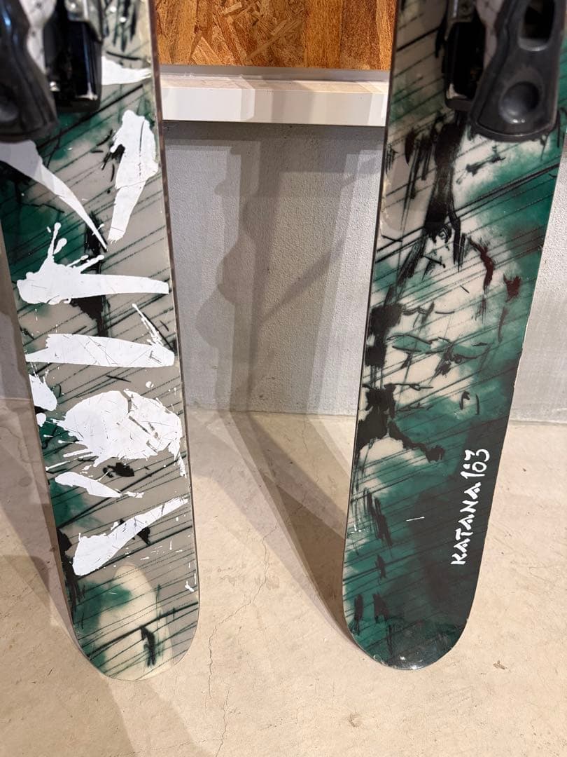 Volkl (フォルクル) フリースタイルスキー 183cm KATANA