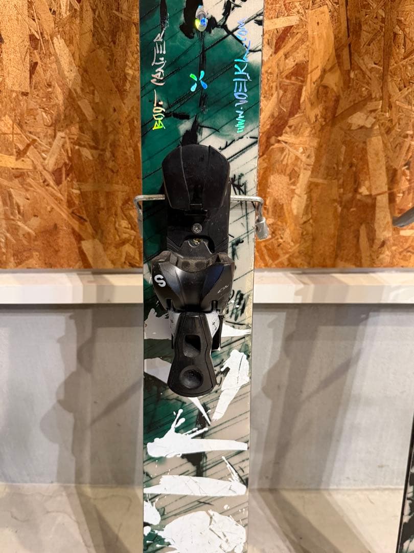 Volkl (フォルクル) フリースタイルスキー 183cm KATANA