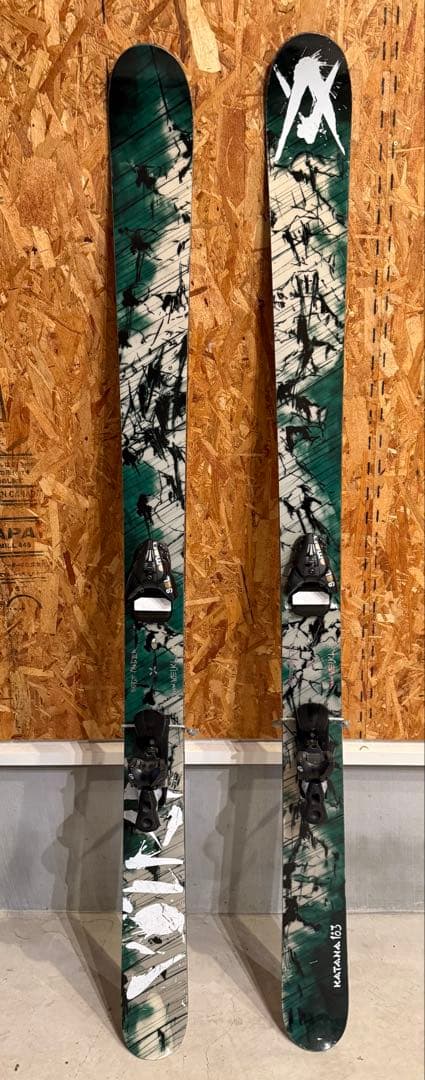 Volkl (フォルクル) フリースタイルスキー 183cm KATANA