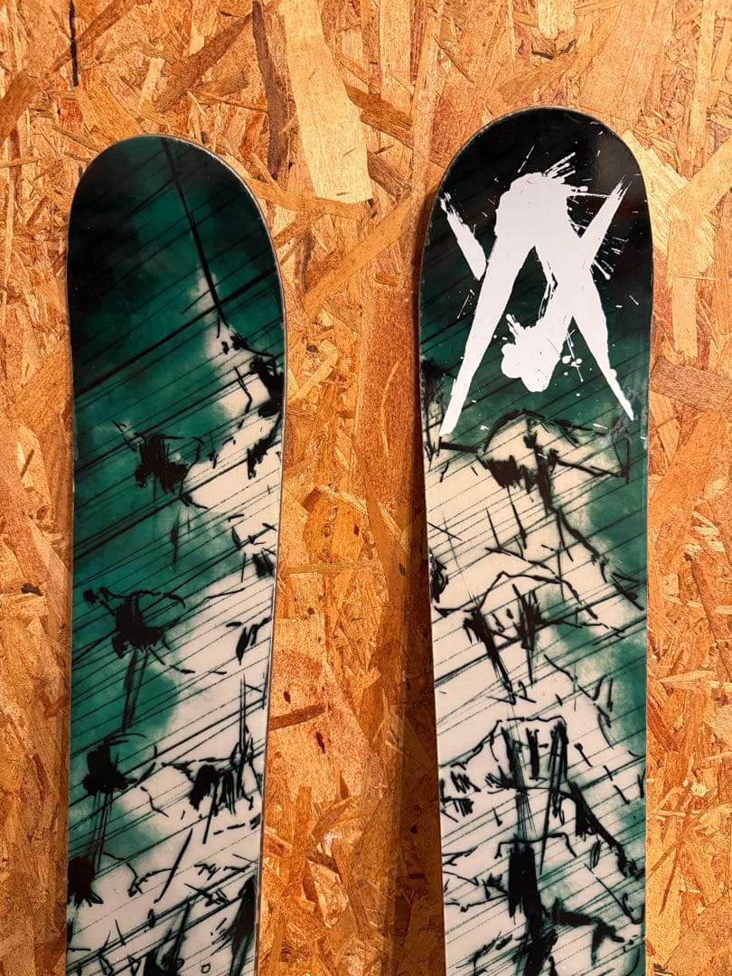 Volkl (フォルクル) フリースタイルスキー 183cm KATANA