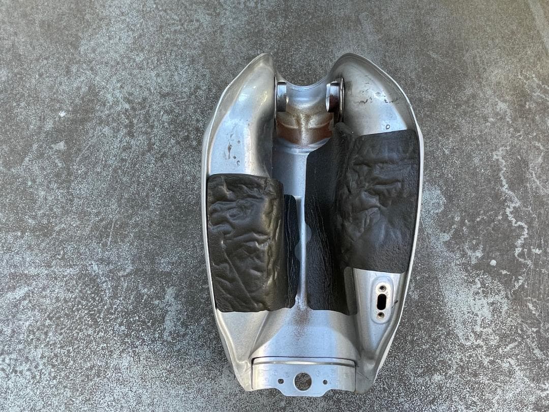 ヤマハ　ブロンコ　ガソリンタンク　シルバー　中古