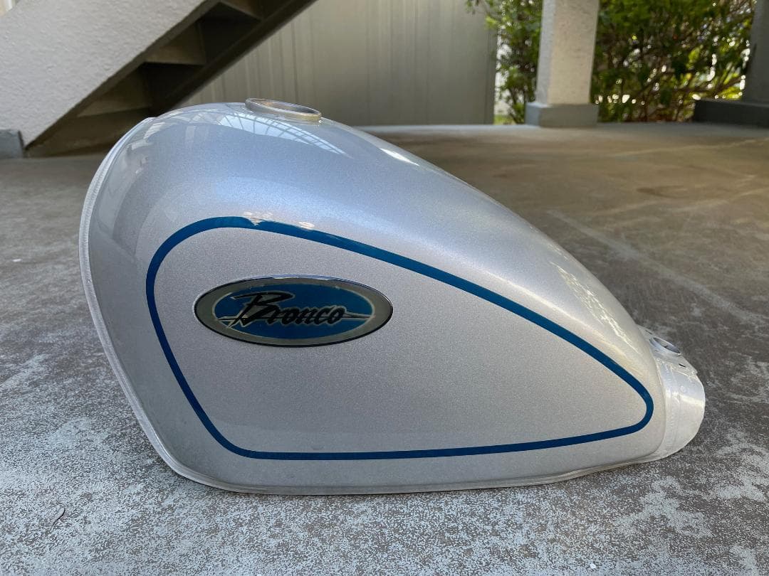 ヤマハ　ブロンコ　ガソリンタンク　シルバー　中古