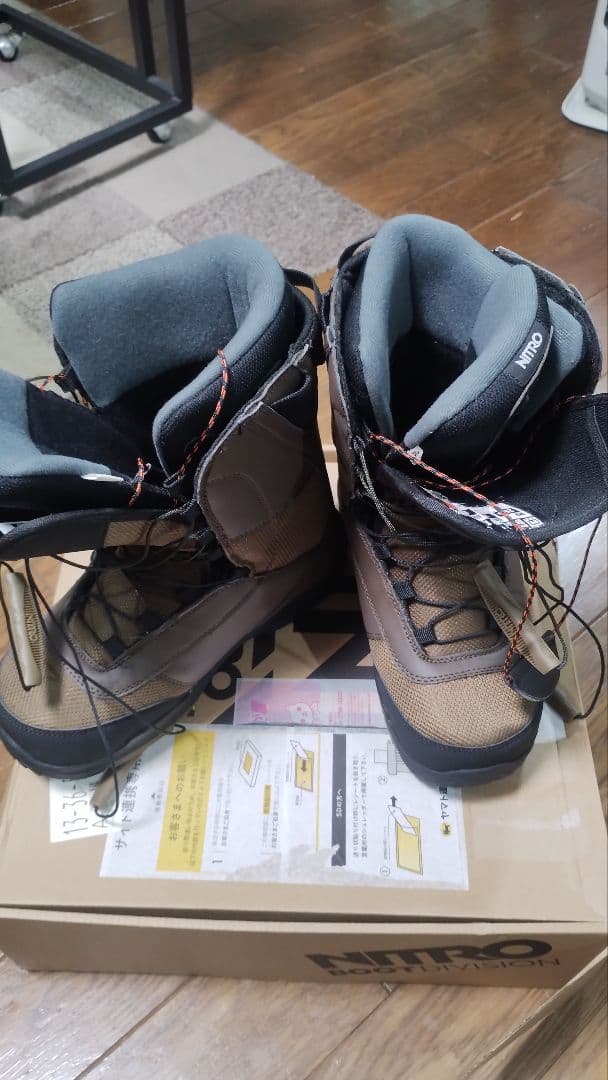 スノーボード NITRO VAGABOND TLS 25.5