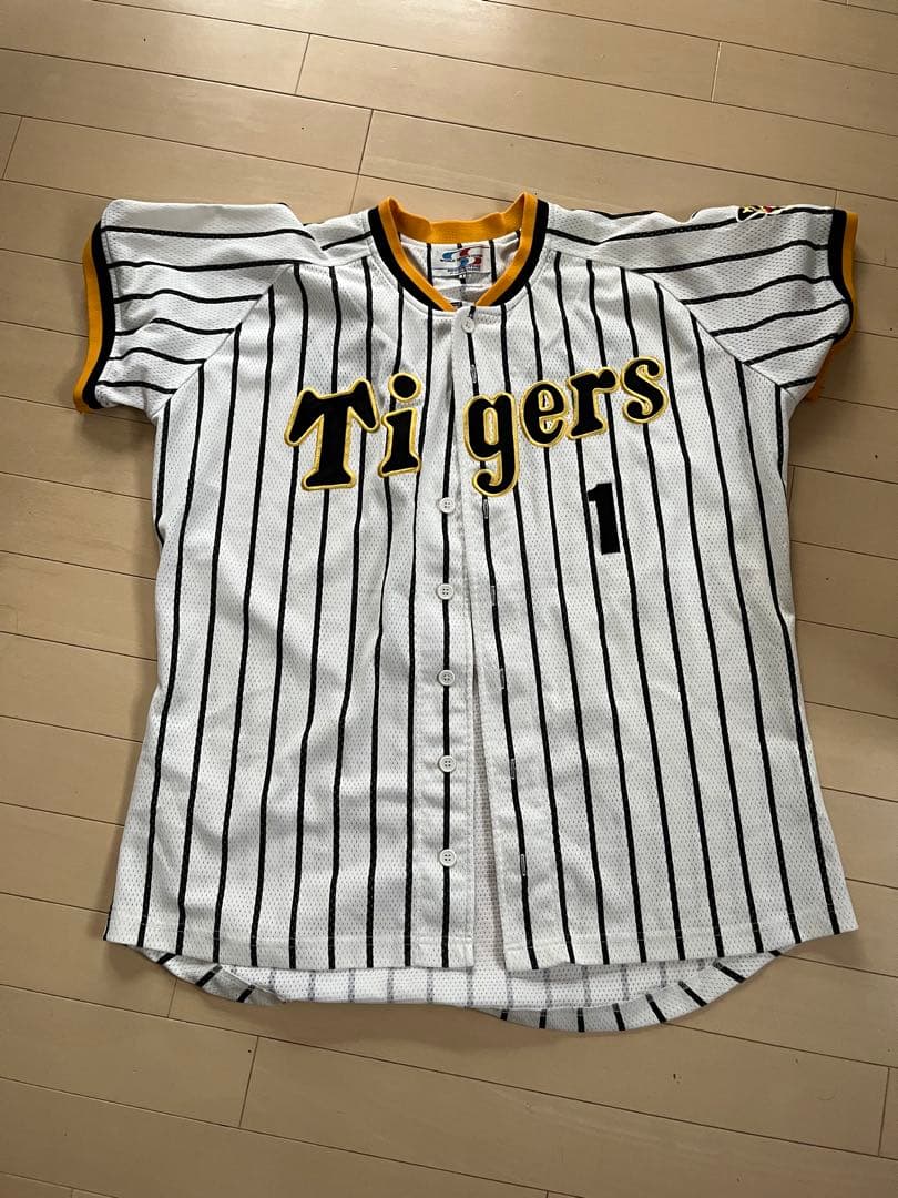 阪神タイガース鳥谷選手　 復刻ユニフォーム　LLサイズ