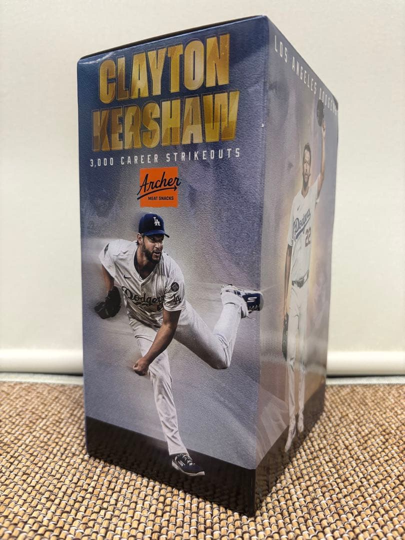 ドジャース　カーショー　3000奪三振　ボブルヘッド　来場者限定　スタジアム配布