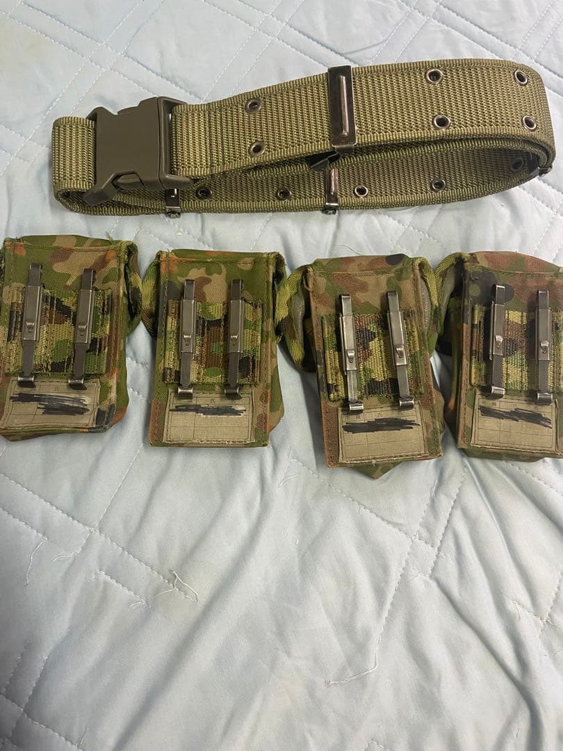 戦闘セット　弾帯　弾のう大×2 小×2