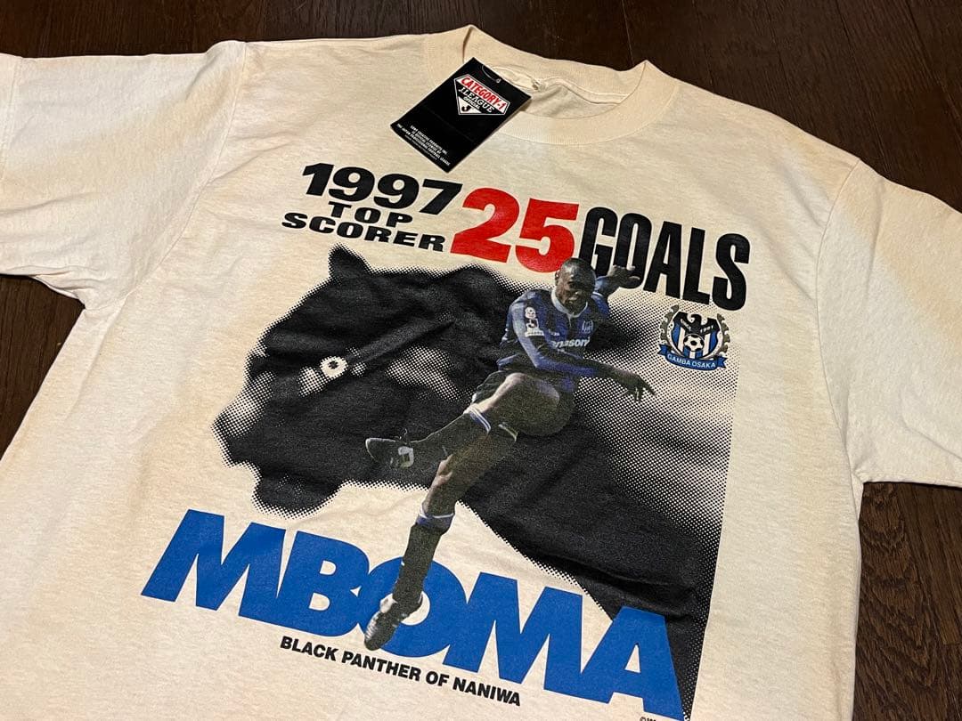 ★【激レア】パトリック・エムボマ直筆サイン入りTシャツ