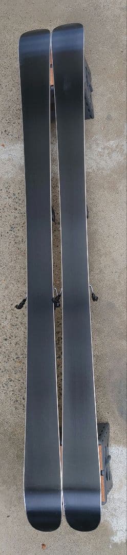 フォルクル VOLKL BASH81 スキー板