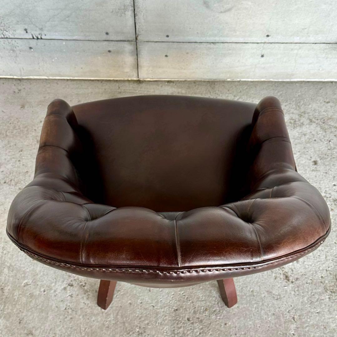 ★チェスターフィールド★総革 革張り ソファー　1人掛け　スプーンバックチェア