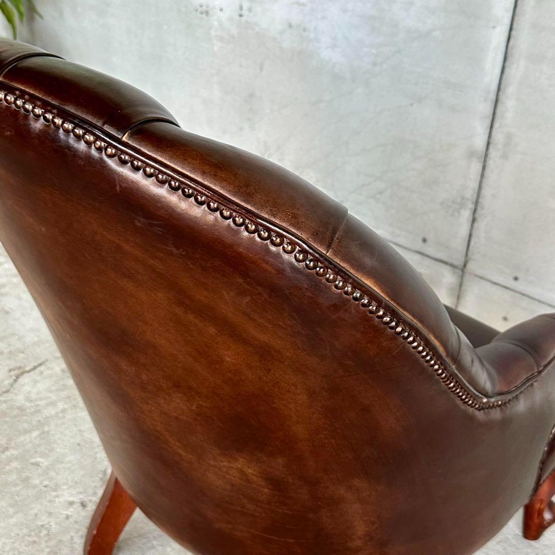 ★チェスターフィールド★総革 革張り ソファー　1人掛け　スプーンバックチェア