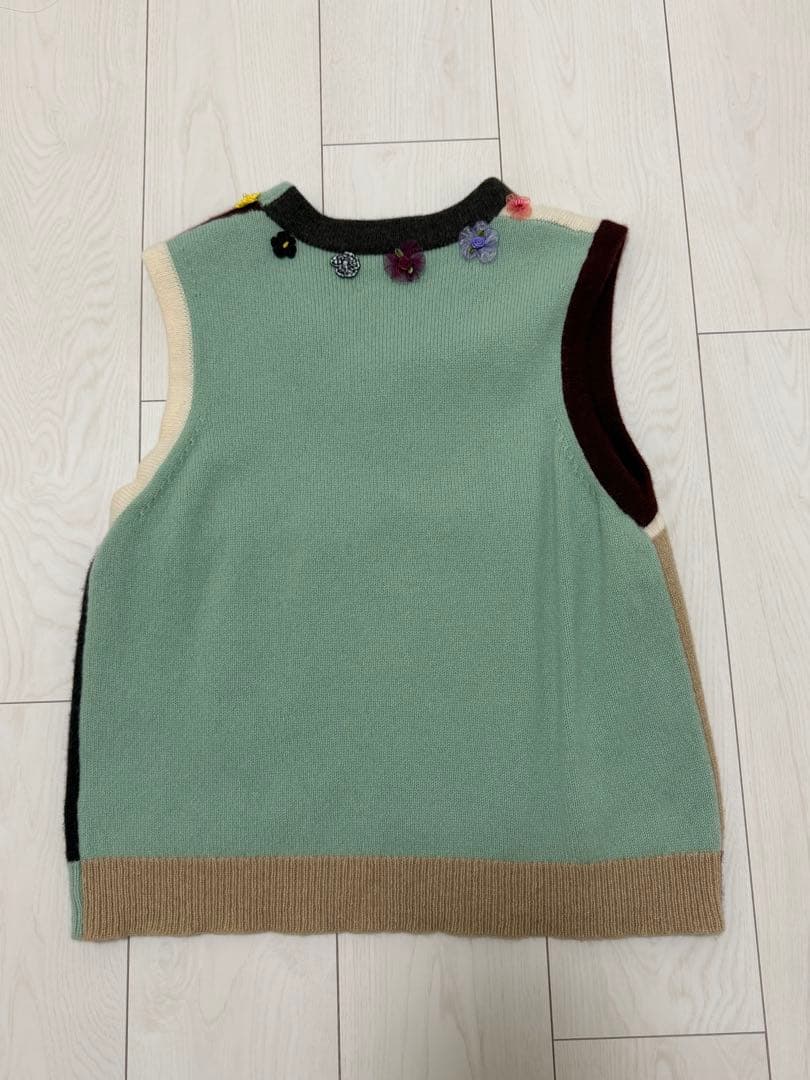 yanyan ニットベスト