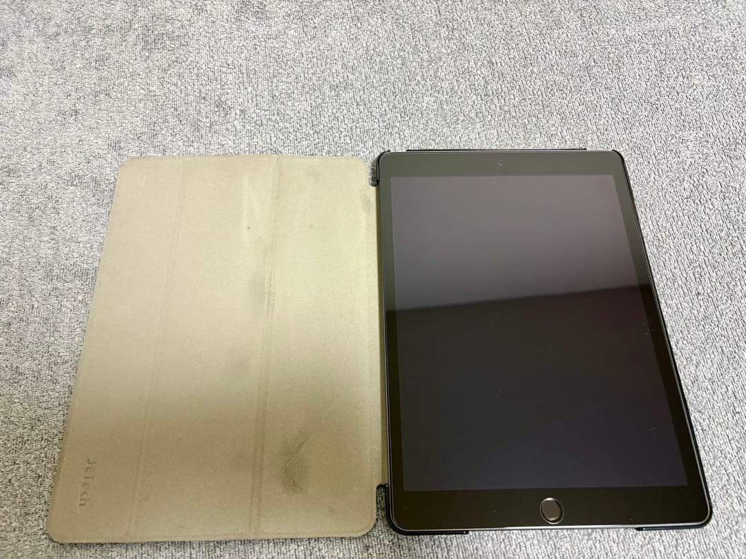 Apple iPad (第9世代) スペースグレー 64GB