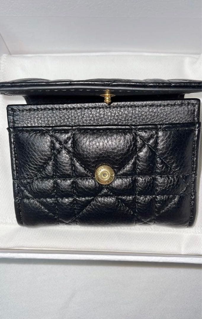 新品　Dior Caro Veronia ウォレット カナージュ カーフスキン
