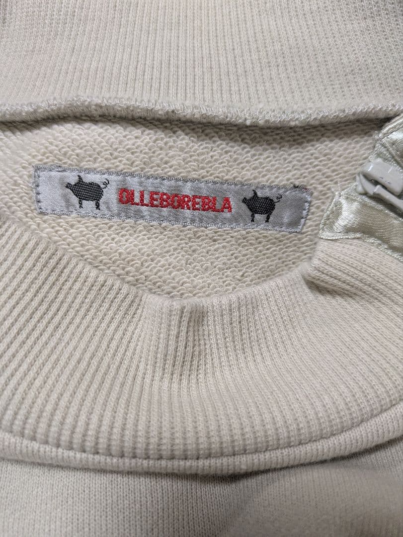 アルベロベロ♥️ぶたさん羊さん刺繍アップリケチュニック