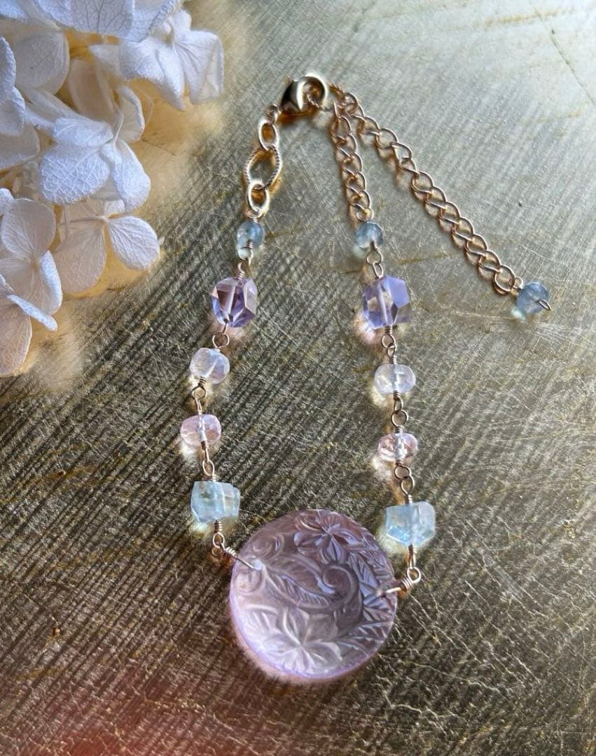 専用❣️ピンクアメジストプルメリアカービング＆アクアマリンとモルガナイトのブレス他