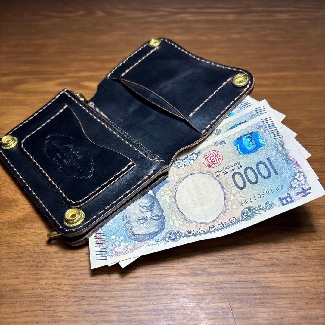 らららー　二つ折りミドルウォレット 糸ベージュ　刻印丸囲い