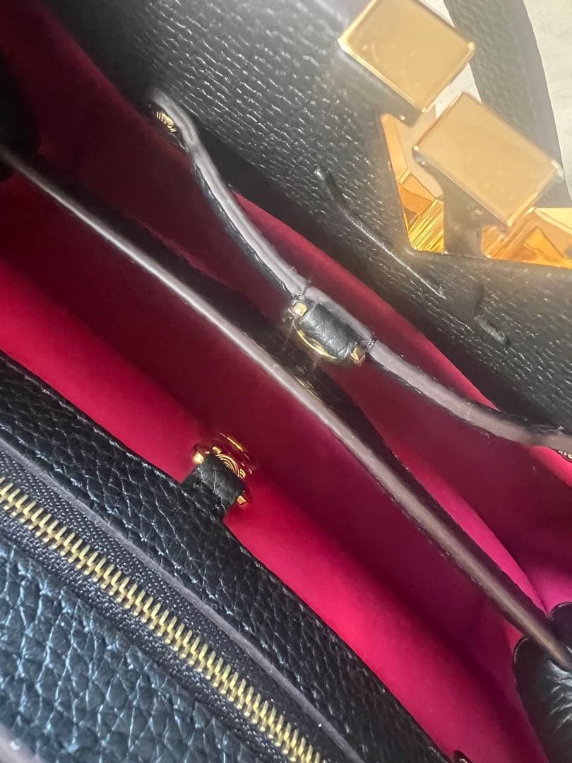 Louis Vuitton トリヨン カプシーヌMM ブラック ハンドバッグ