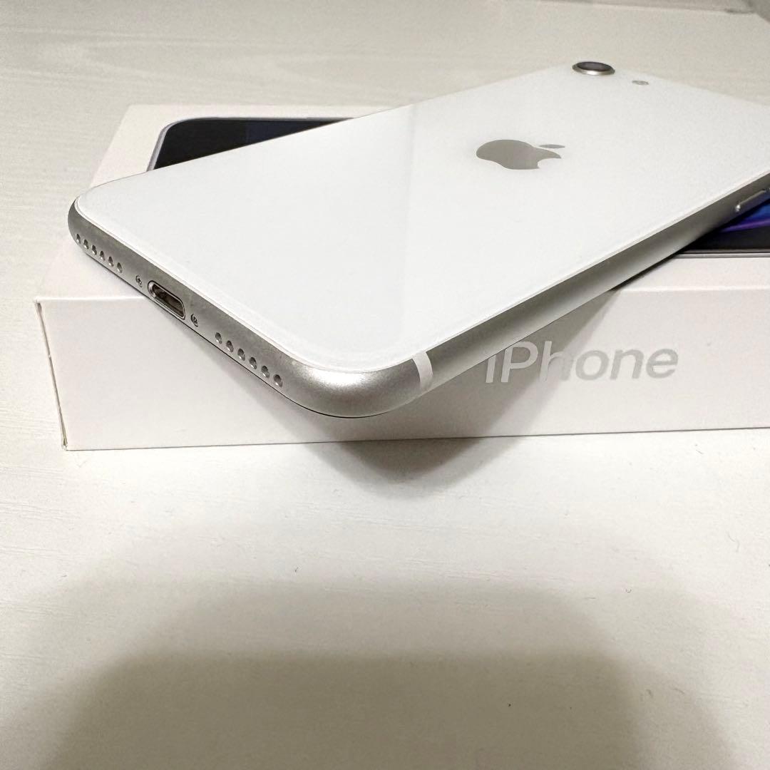 【SIMフリー 初期化済】Apple iPhone SE2 64GB ホワイト