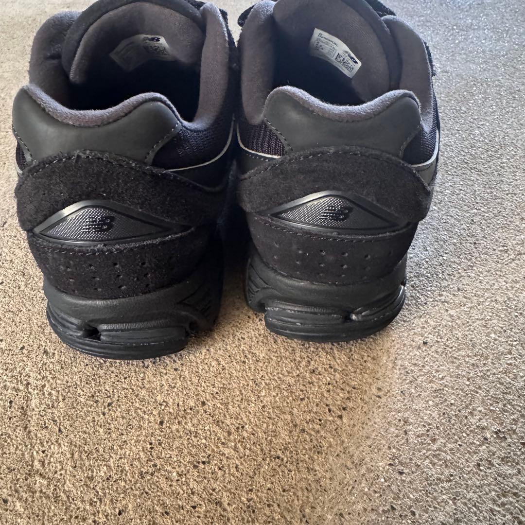 New Balance 2002R ブラック スニーカー