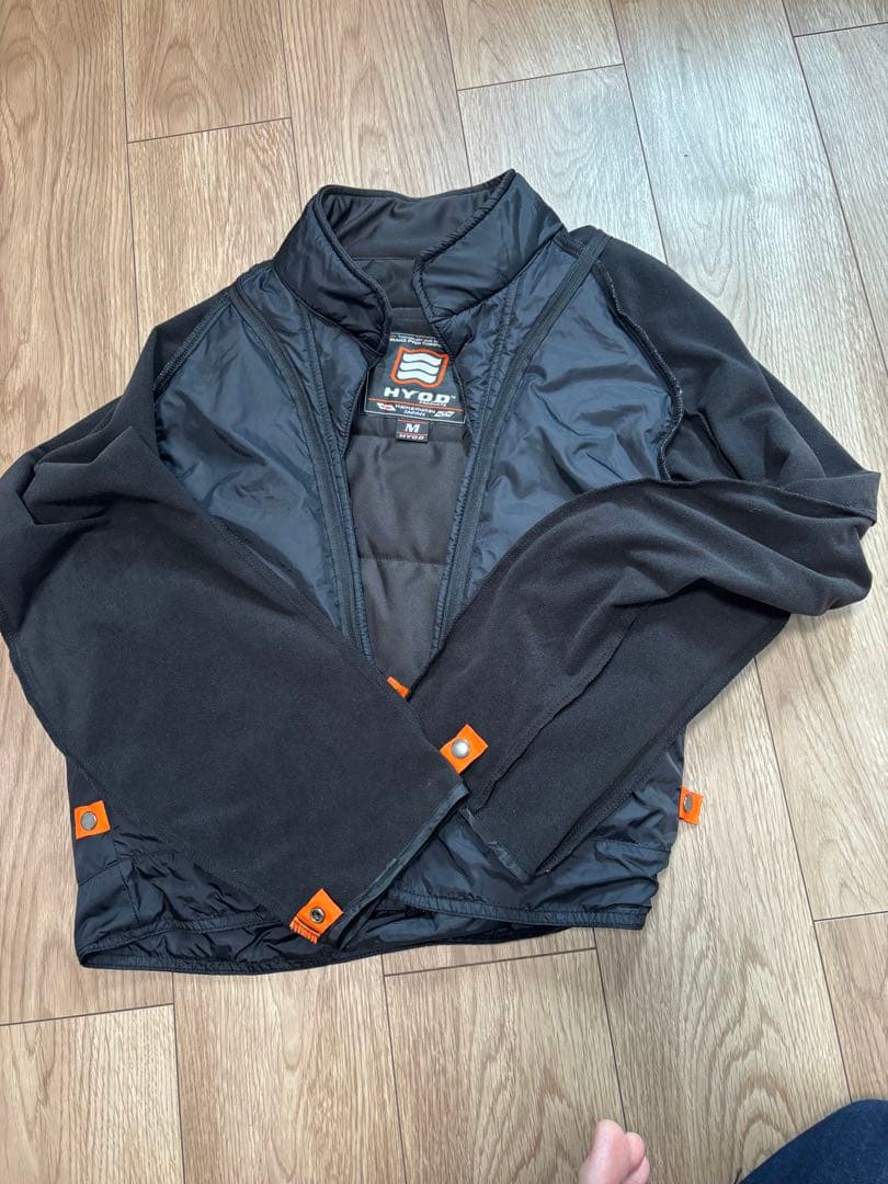 HYOD 秋冬用ジャケット　Mサイズ ブラック 純正ハンガー付き