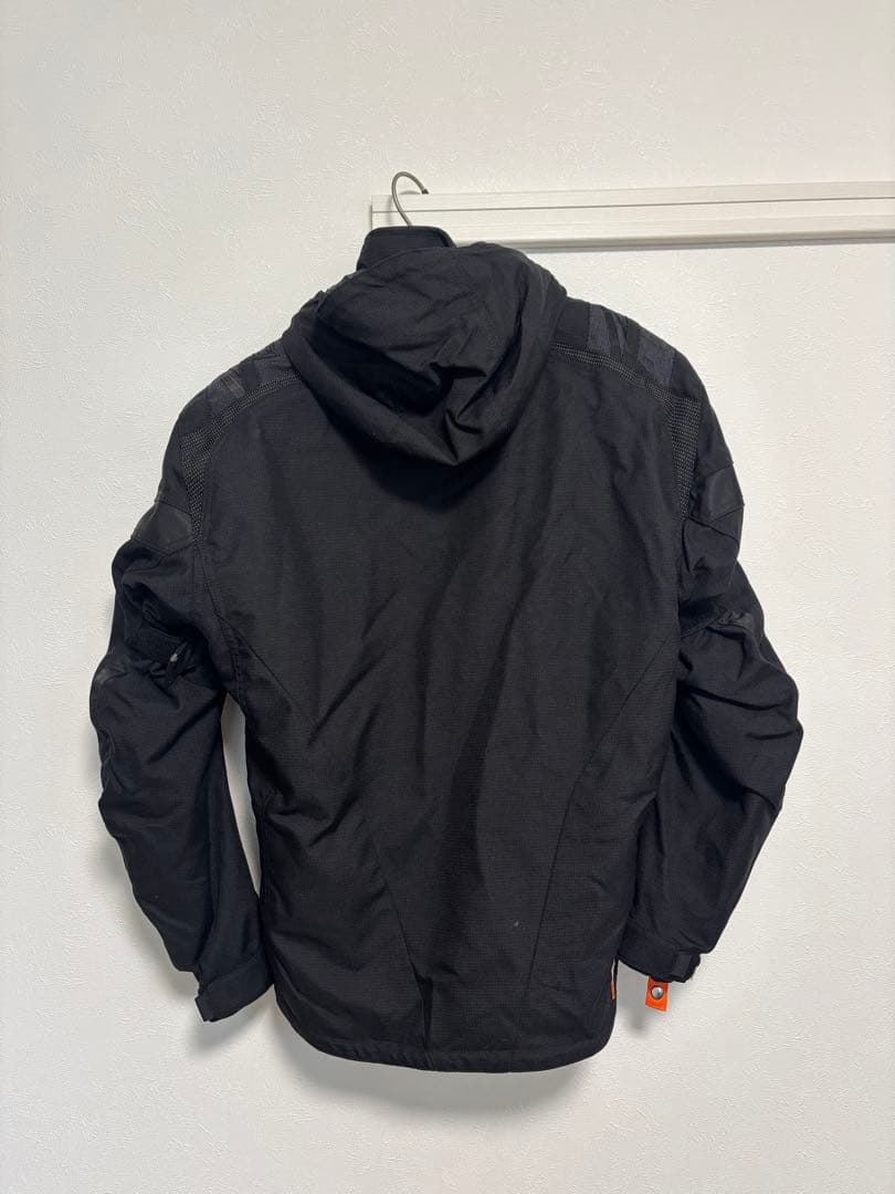 HYOD 秋冬用ジャケット　Mサイズ ブラック 純正ハンガー付き
