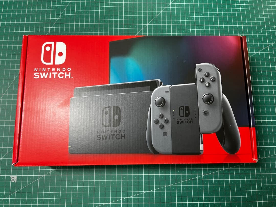 Nintendo Switch 本体 グレー【YouTuberヒカルのサイン付】