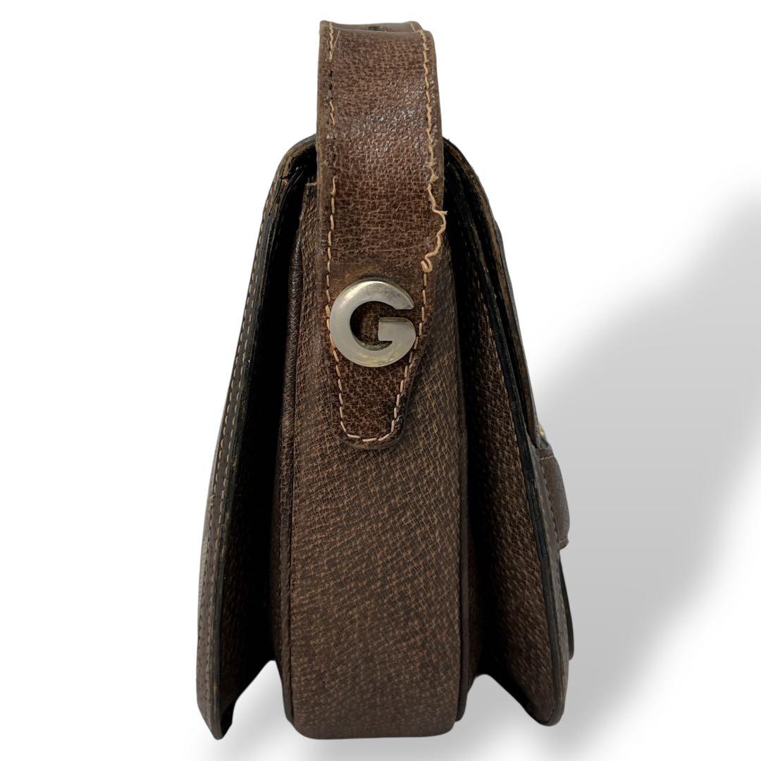 オールドグッチ　ショルダーバッグ　GGスプリーム　Gロゴ　ベージュ　PVCレザー