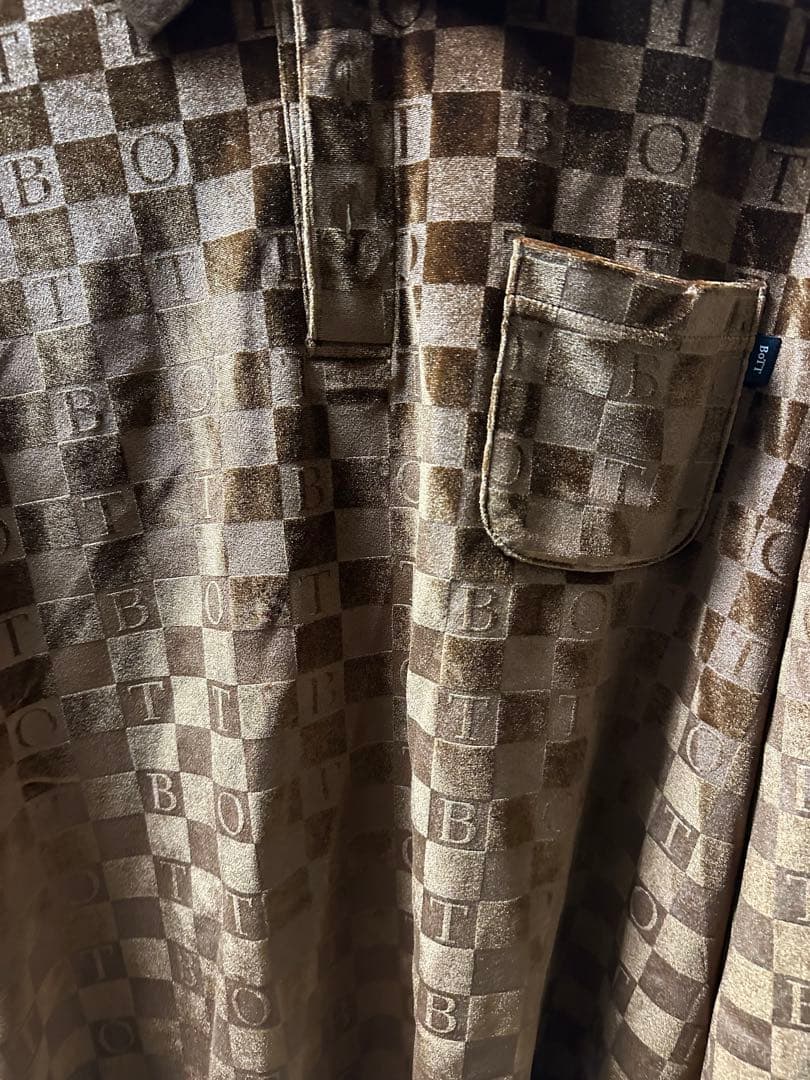 BOTT チェッカーボードベロアポロ 長袖 ブラウン