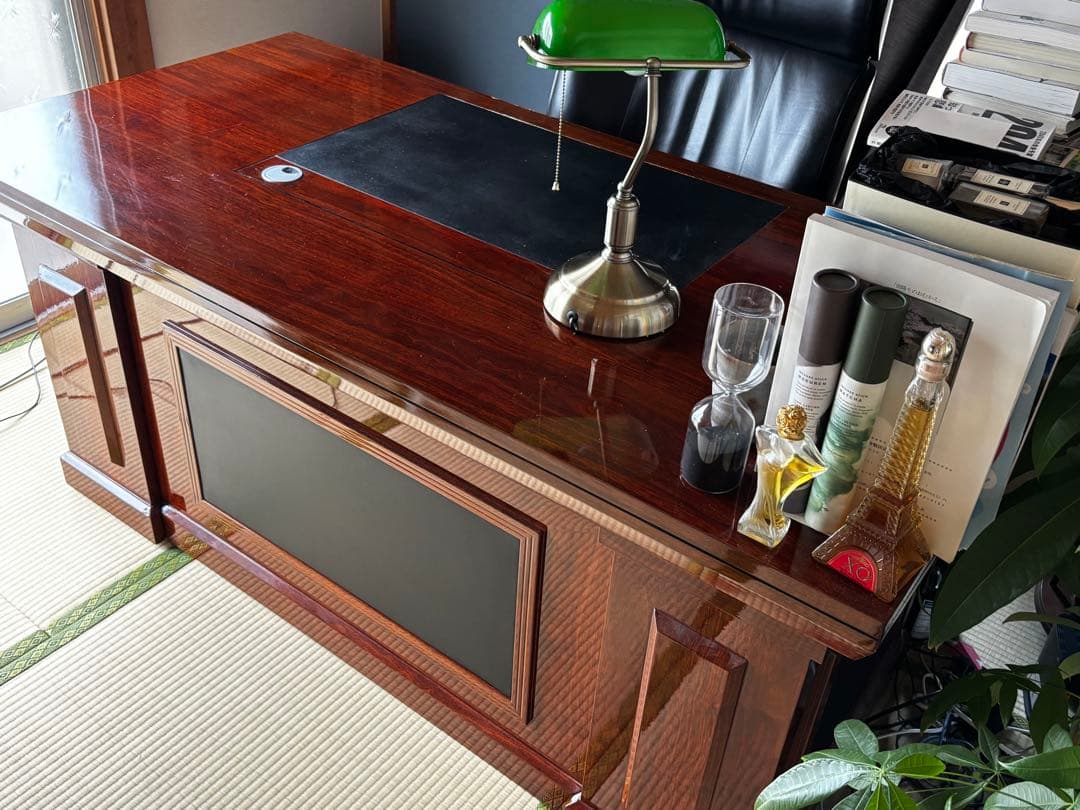 超高級 プレジデントデスク 鏡面塗装 エグゼクティブデスク （おまけつき）