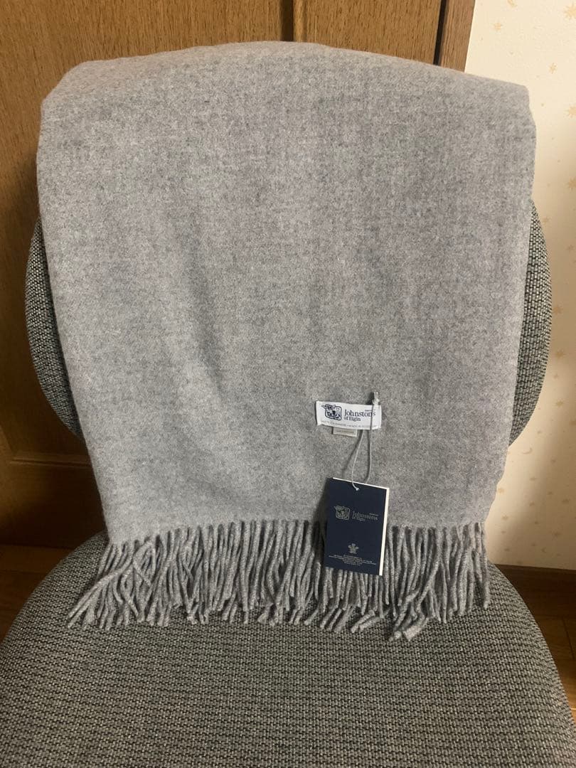 大*臣様 ジョンストンズ スカーフブラック 大判ブラック カシミヤ ストール　グ