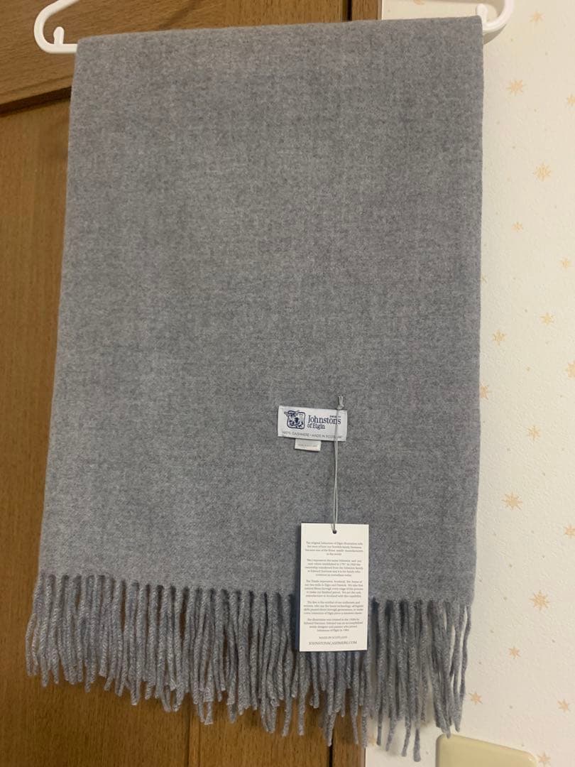 大*臣様 ジョンストンズ スカーフブラック 大判ブラック カシミヤ ストール　グ