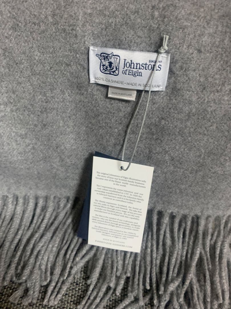 大*臣様 ジョンストンズ スカーフブラック 大判ブラック カシミヤ ストール　グ