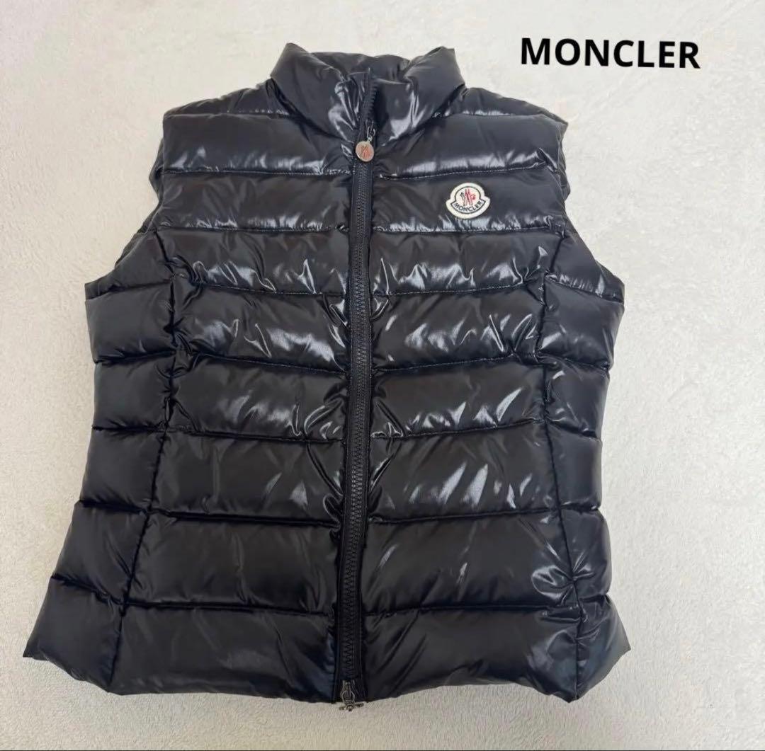 ✨美品✨モンクレール ダウンベスト GAHANA ロゴ ワッペン 黒 0サイズ