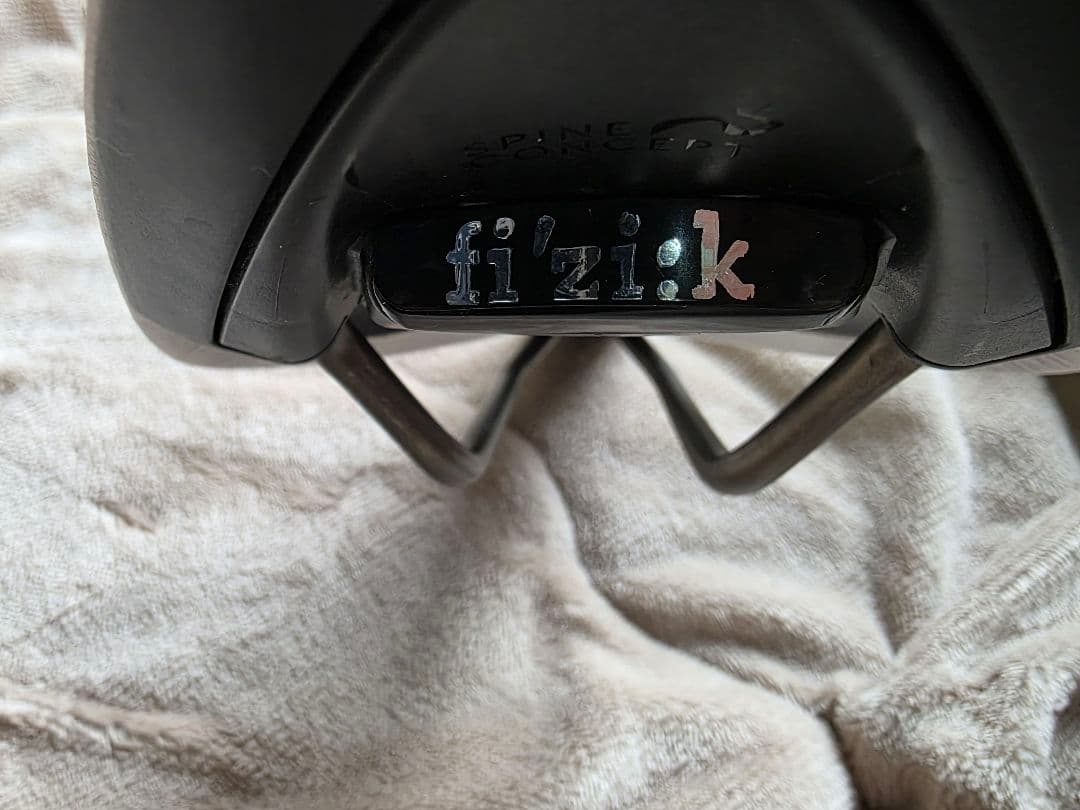 【美品】Fizik フィジーク ARIONE R3 OPEN REGULAR