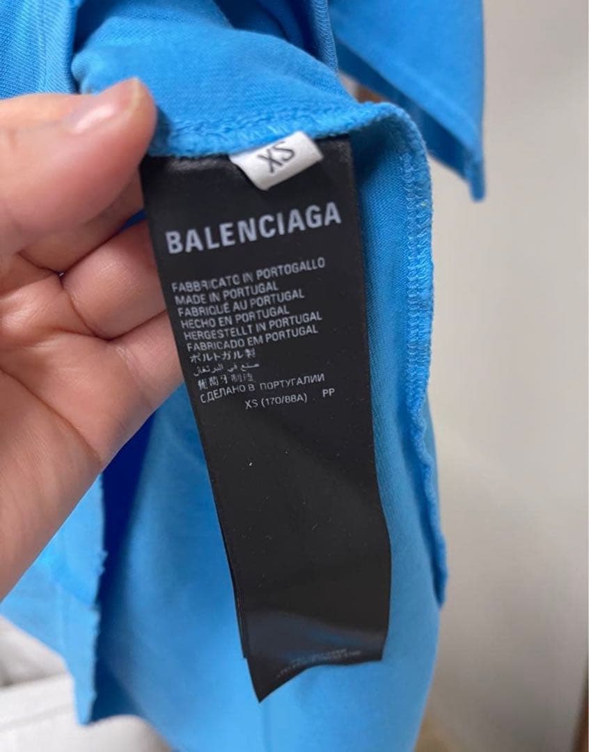 新品未使用Balenciaga バレンシアガ ダメージ加工Tシャツ