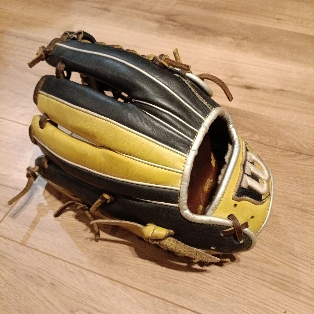 Wilson 軟式グローブ 黒/黄色　オールラウンド　新品湯もみ型付け購入品