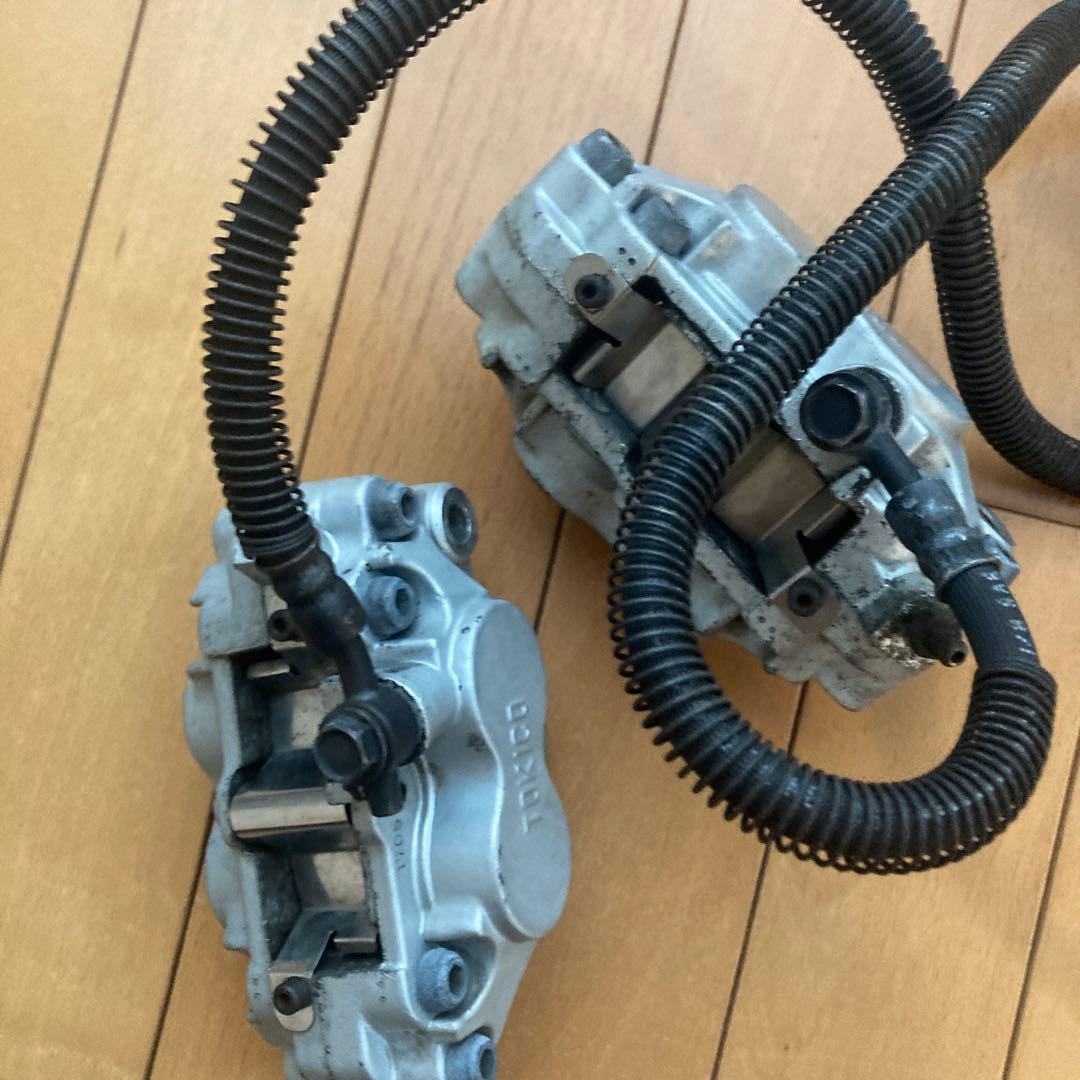 カワサキ　ゼファーχ フロントブレーキキャリパー