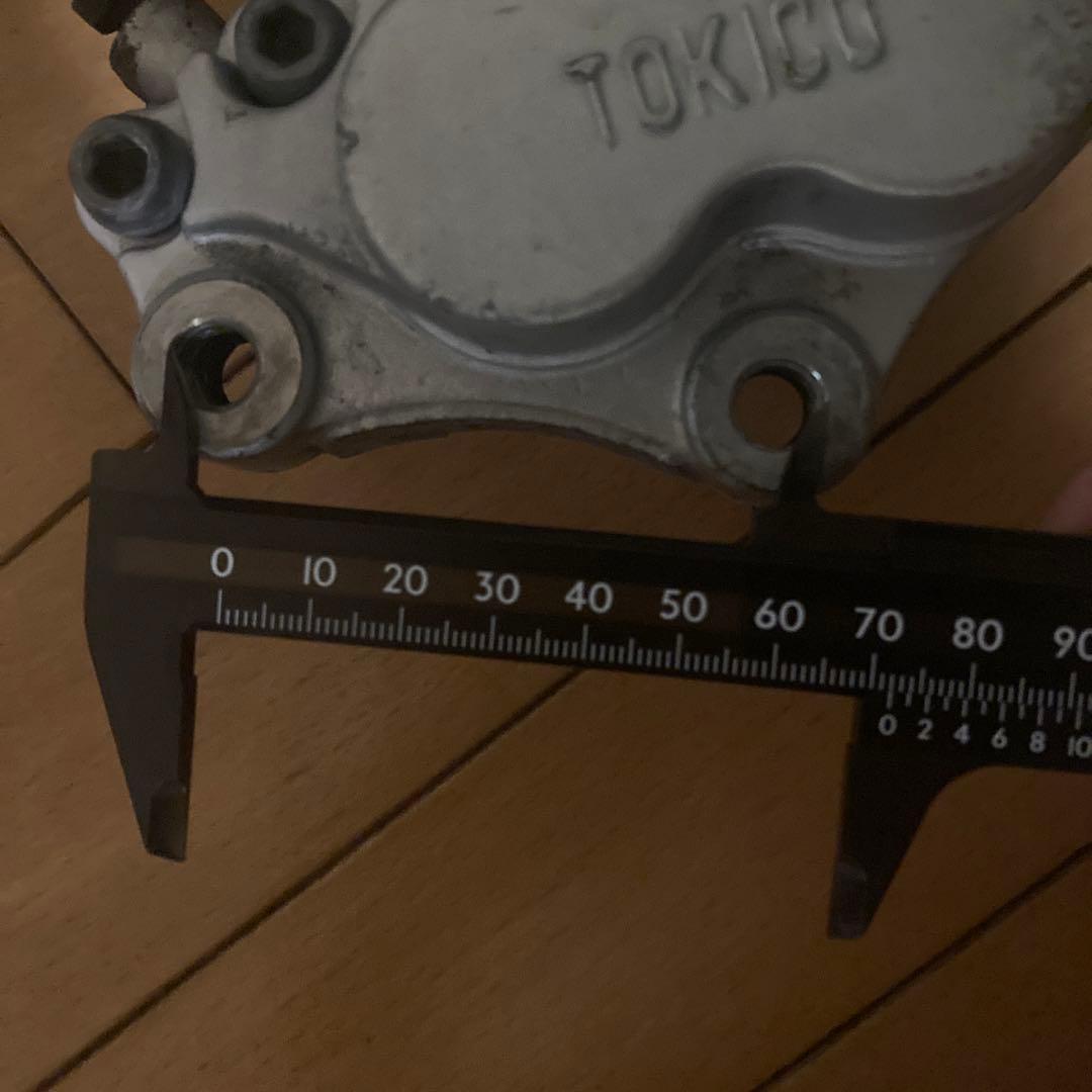 カワサキ　ゼファーχ フロントブレーキキャリパー