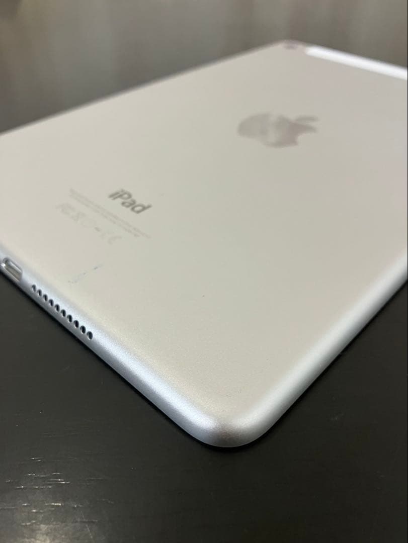 Apple iPad mini (第4世代) 128GB シルバー