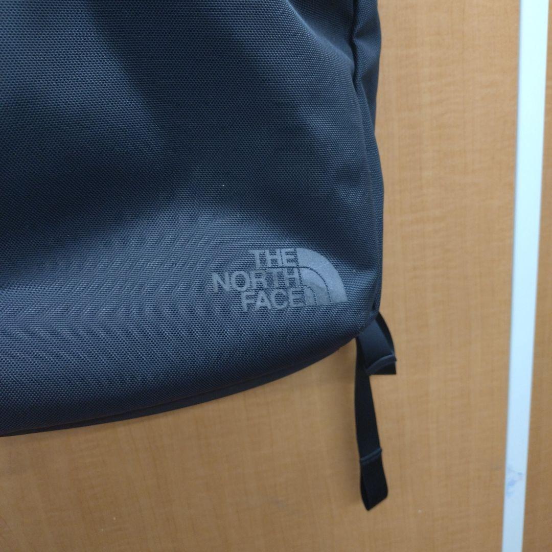 ザノースフェイスShuttle Daypack 24L黒 NM82330美品